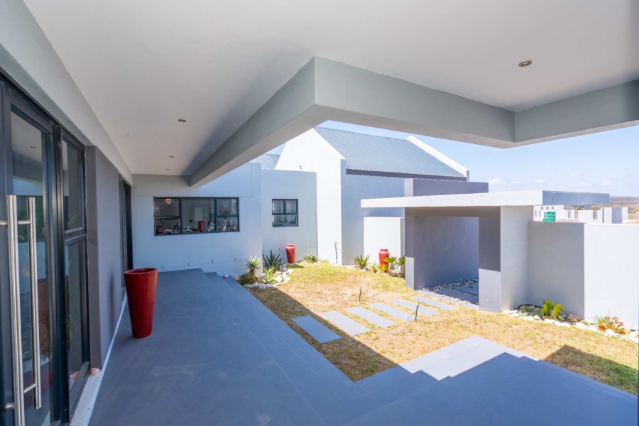 3 Bedroom Property for Sale in Oliphantskop Western Cape
